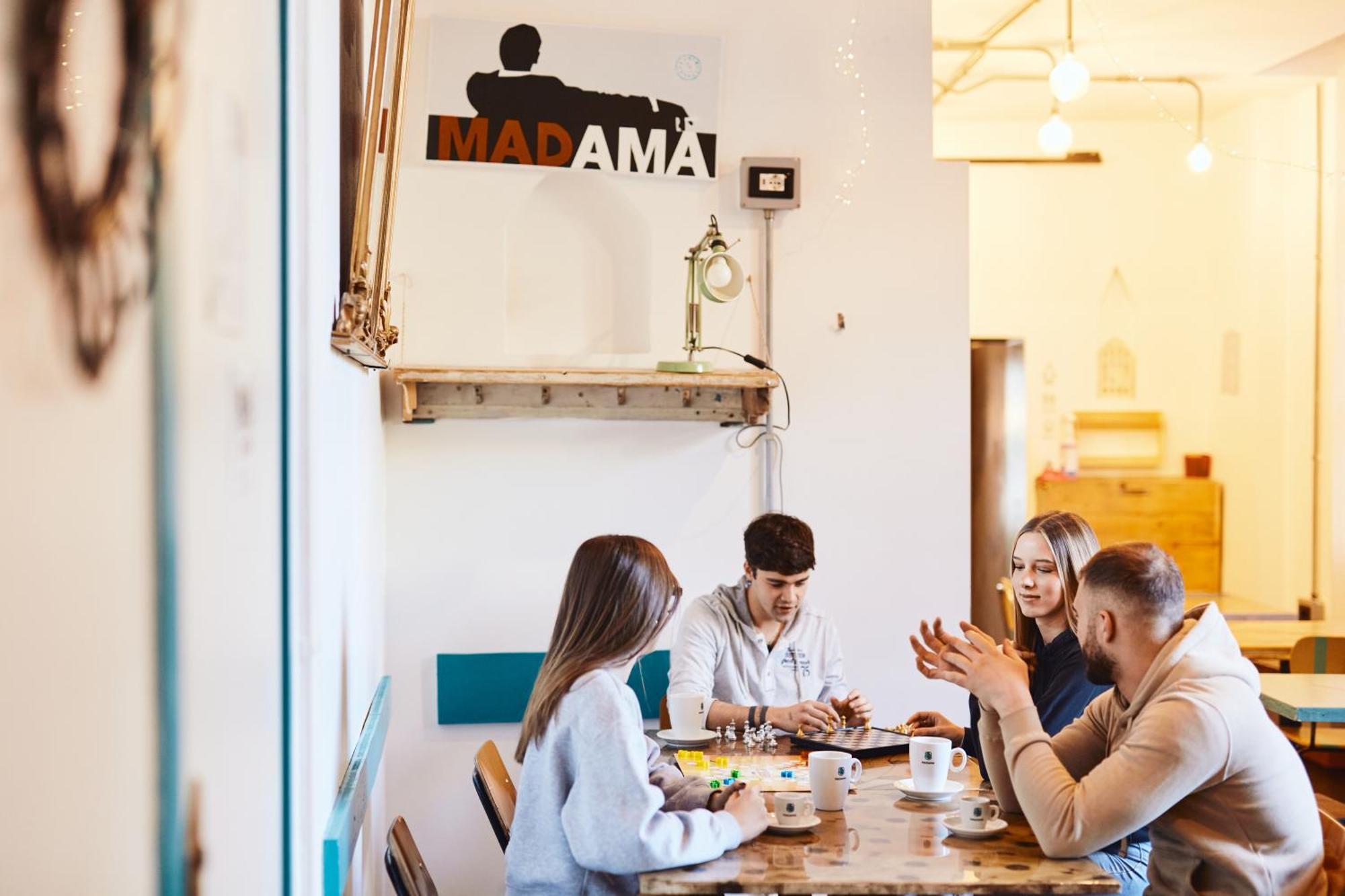 Madama Hostel & Bistrot — Foto 1